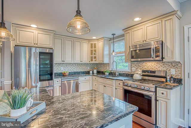 786 HILL RD, Philadelphia, PA 19128