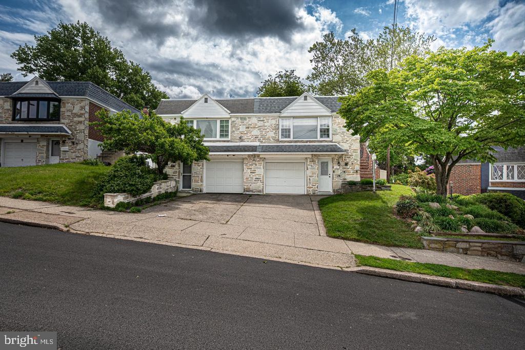 786 HILL RD, Philadelphia, PA 19128