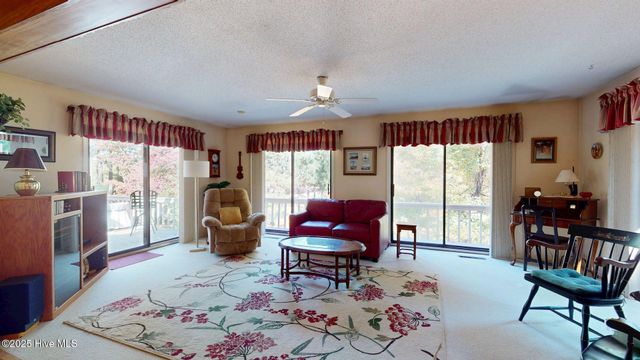 57 Cardinal Drive, Carthage, NC 28327