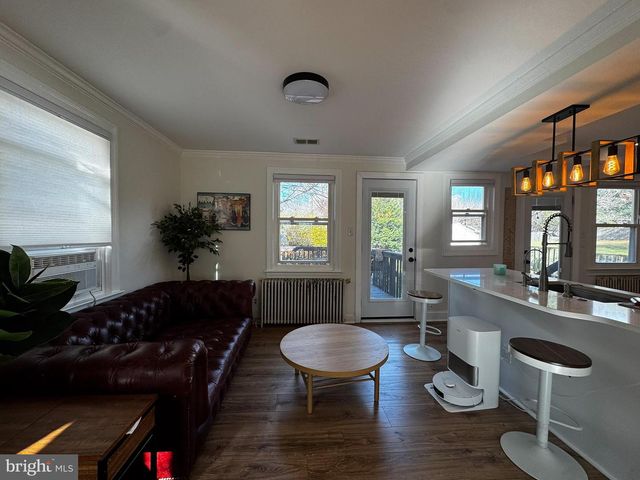 10712 WARWICK AVE, Fairfax, VA 22030