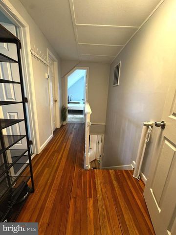 10712 WARWICK AVE, Fairfax, VA 22030