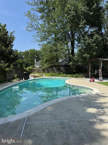 10712 WARWICK AVE, Fairfax, VA 22030