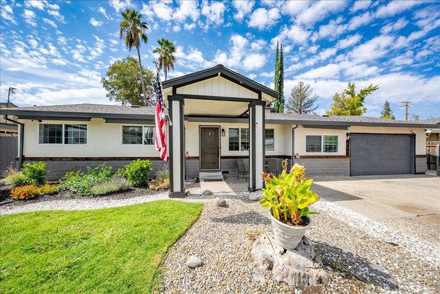4243 Glenridge Dr, Carmichael, CA 95608