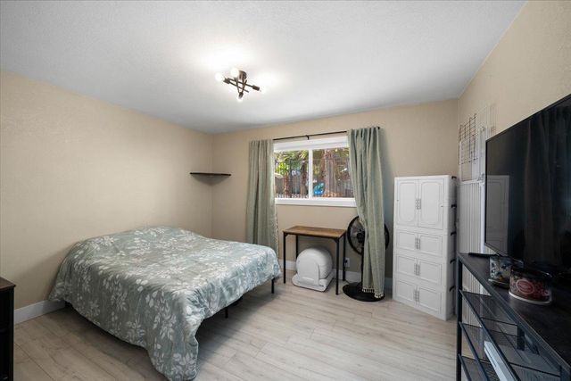 4243 Glenridge Dr, Carmichael, CA 95608