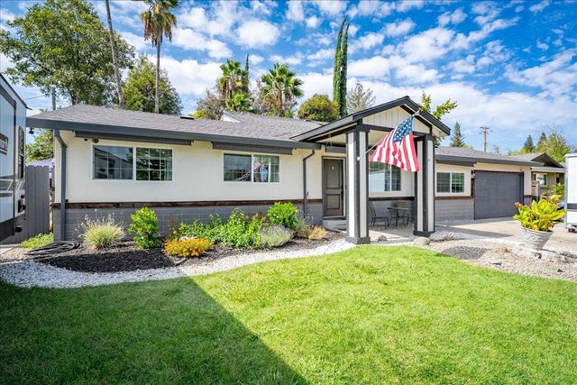 4243 Glenridge Dr, Carmichael, CA 95608