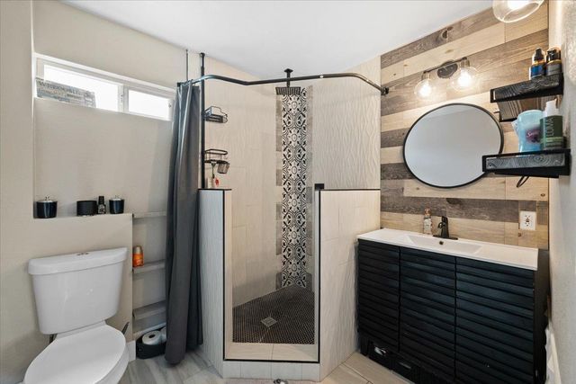 4243 Glenridge Dr, Carmichael, CA 95608
