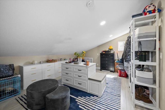 4243 Glenridge Dr, Carmichael, CA 95608