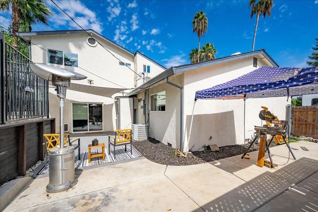 4243 Glenridge Dr, Carmichael, CA 95608