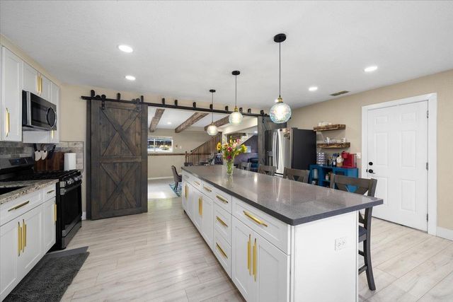 4243 Glenridge Dr, Carmichael, CA 95608