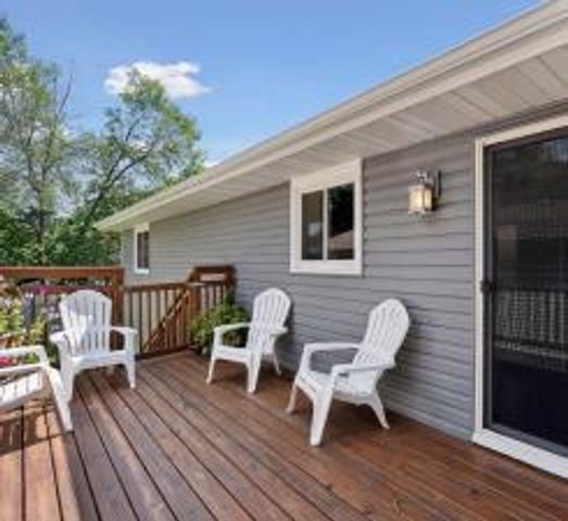 1025 105th Avenue NW, Coon Rapids, MN 55433