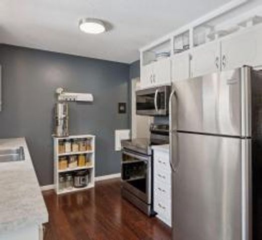 1025 105th Avenue NW, Coon Rapids, MN 55433