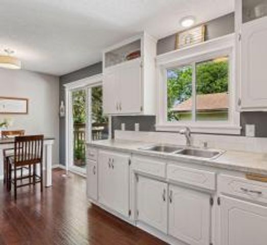 1025 105th Avenue NW, Coon Rapids, MN 55433