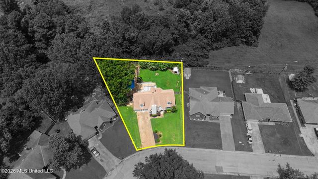 7140 Amberwood Drive, Olive Branch, MS 38654