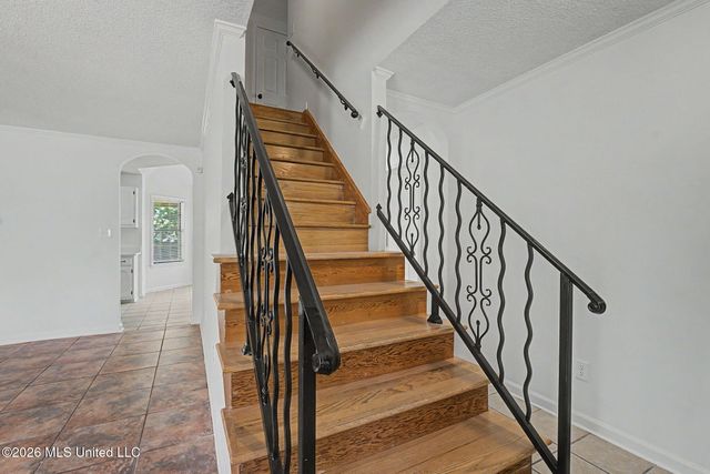 7140 Amberwood Drive, Olive Branch, MS 38654