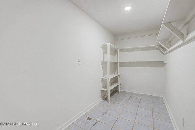 7140 Amberwood Drive, Olive Branch, MS 38654