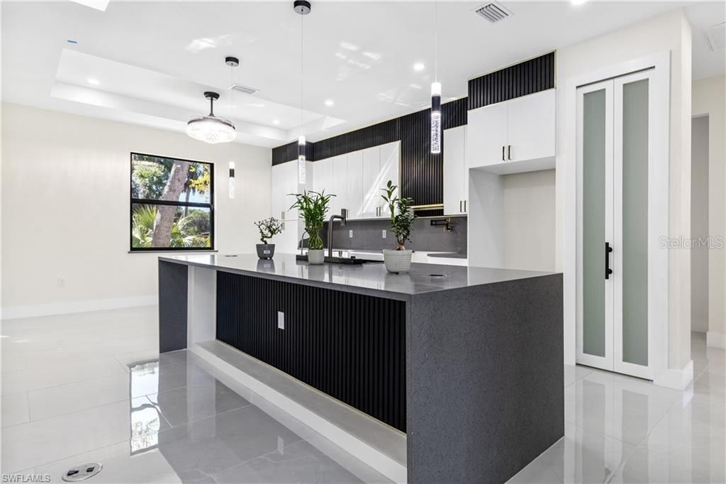 Image 16 of property listing at 26049 CUNEO ROAD, Punta Gorda, FL 33955