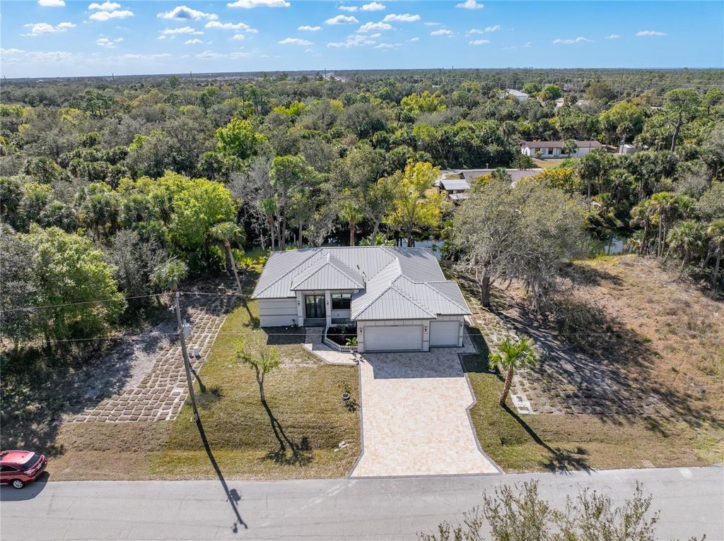 Image 4 of property listing at 26049 CUNEO ROAD, Punta Gorda, FL 33955