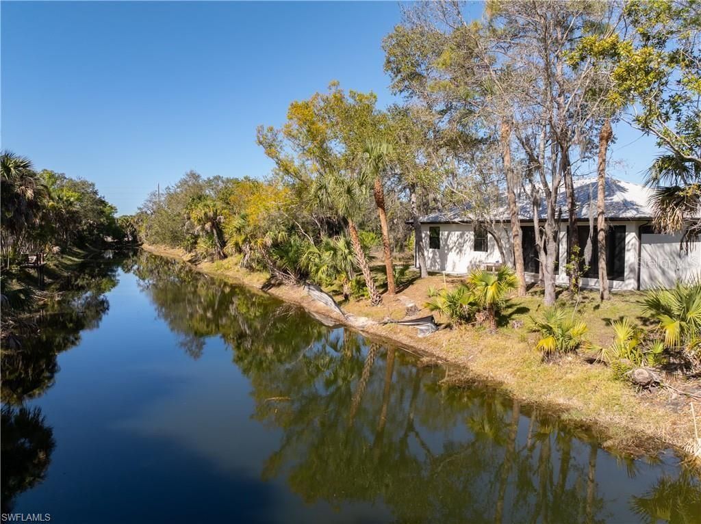 Image 38 of property listing at 26049 CUNEO ROAD, Punta Gorda, FL 33955