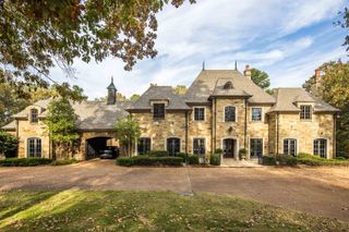 214 MOUNTAIN BROOK CV, Eads, TN 38028