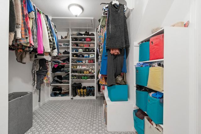 5111 Great Divide DR, Bee Cave, TX 78738