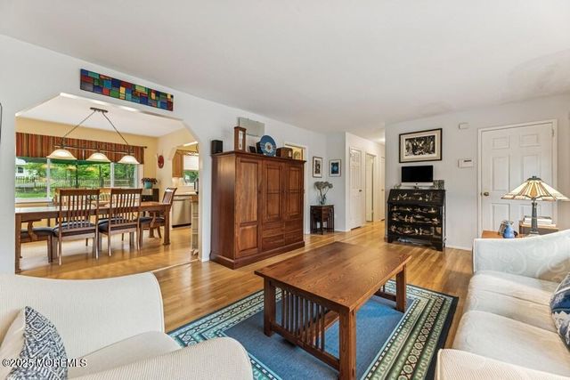 10 Crescent Road, Holmdel, NJ 07733