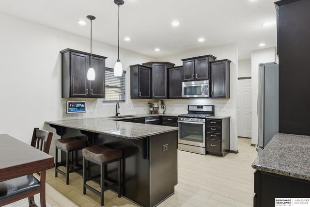 17204 Samantha Road, Gretna, NE 68028