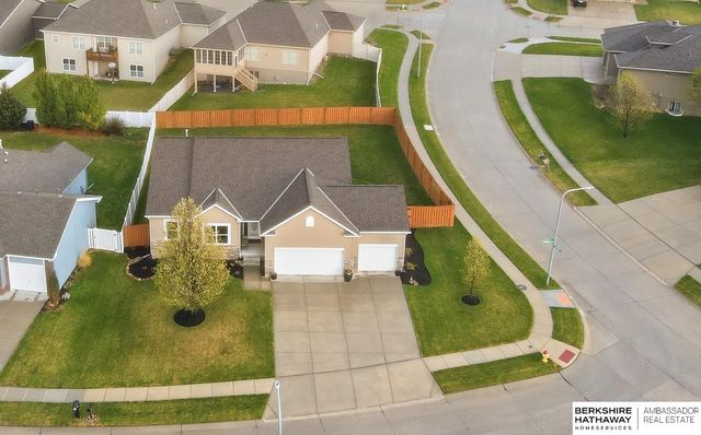 17204 Samantha Road, Gretna, NE 68028