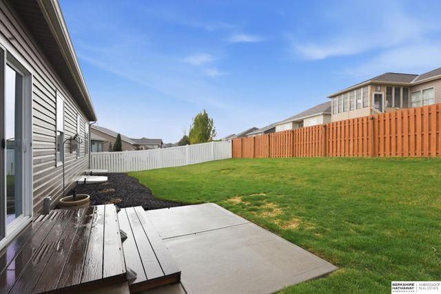 17204 Samantha Road, Gretna, NE 68028