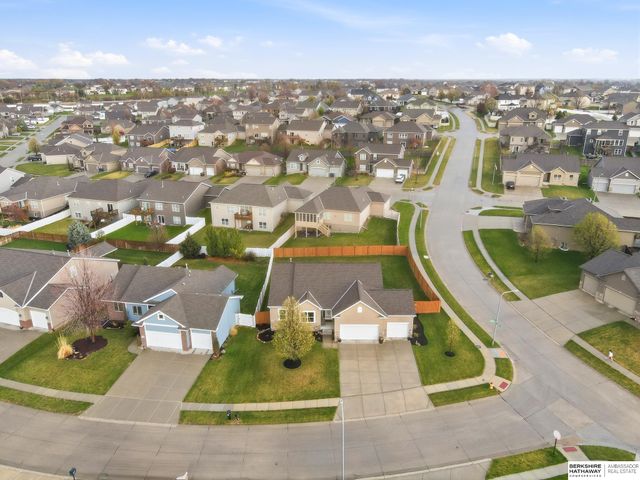 17204 Samantha Road, Gretna, NE 68028
