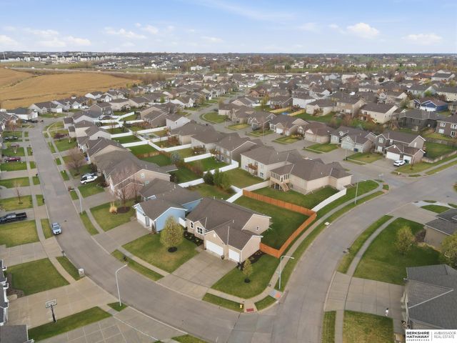 17204 Samantha Road, Gretna, NE 68028