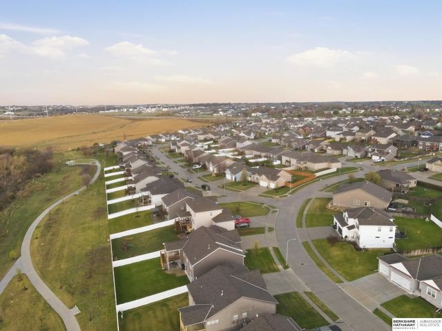 17204 Samantha Road, Gretna, NE 68028