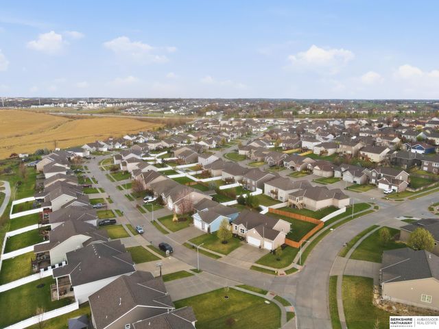 17204 Samantha Road, Gretna, NE 68028