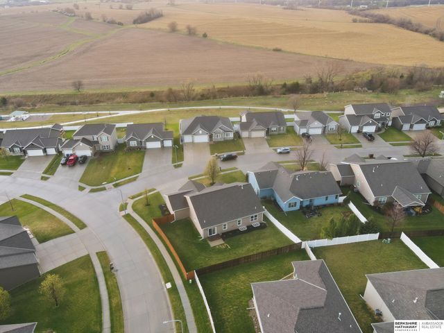 17204 Samantha Road, Gretna, NE 68028