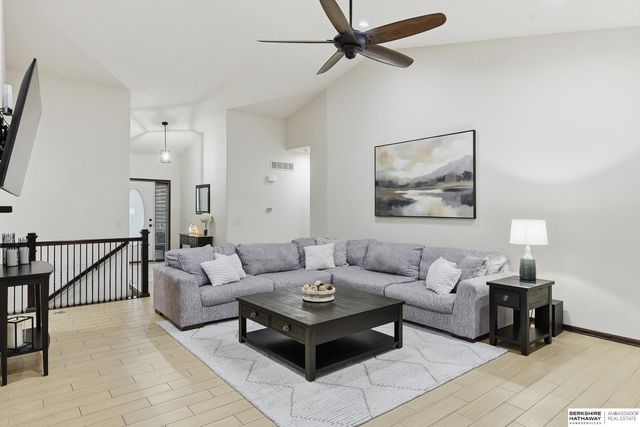 17204 Samantha Road, Gretna, NE 68028