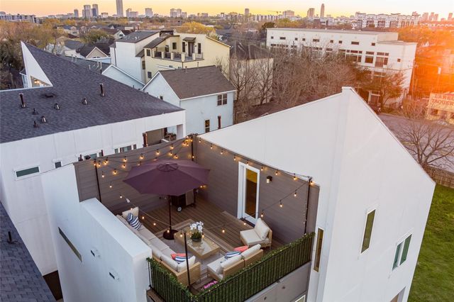 915 Thompson Street, Houston, TX 77007