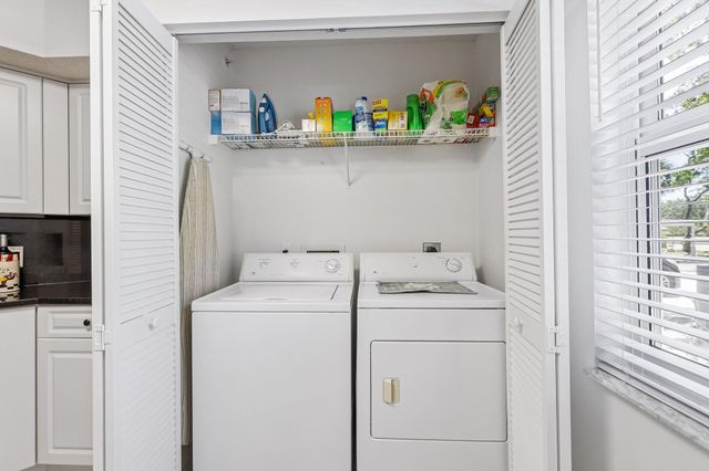 9625 NW 1st Court 11-101, Pembroke Pines, FL 33024