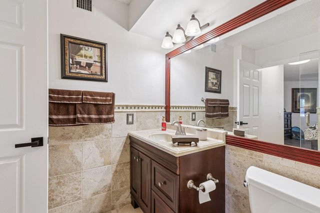 9625 NW 1st Court 11-101, Pembroke Pines, FL 33024