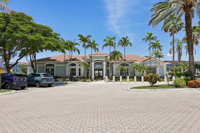 9625 NW 1st Court 11-101, Pembroke Pines, FL 33024