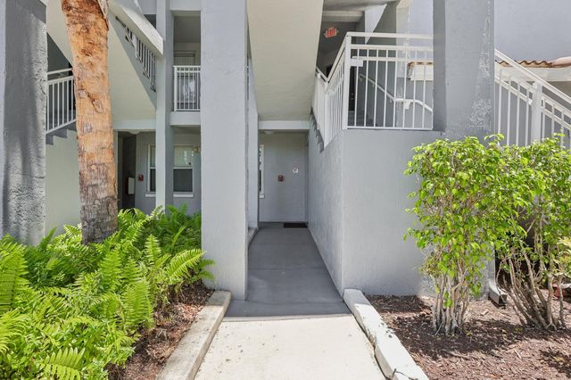9625 NW 1st Court 11-101, Pembroke Pines, FL 33024