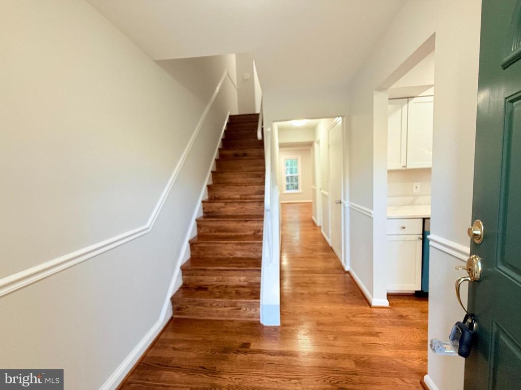 8219 DOCTOR CRAIK CT, Alexandria, VA 22306