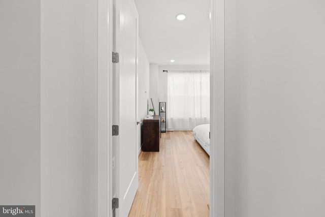 1612 FELLOWSHIP SQ, Reston, VA 20190