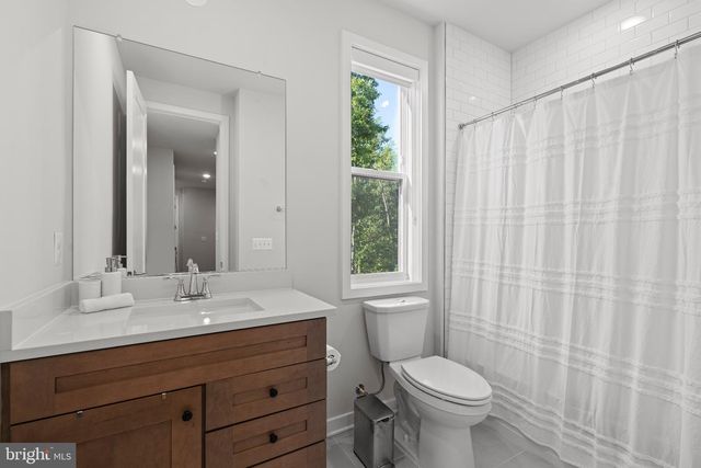 1612 FELLOWSHIP SQ, Reston, VA 20190