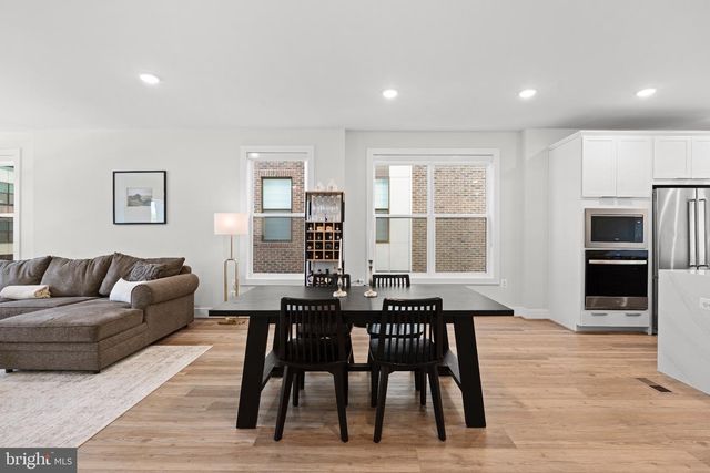 1612 FELLOWSHIP SQ, Reston, VA 20190