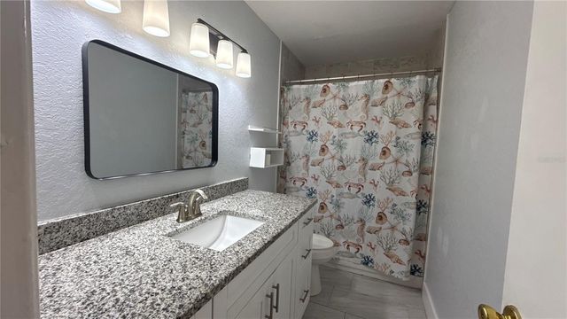 8106 WICHITA WAY, Tampa, FL 33619