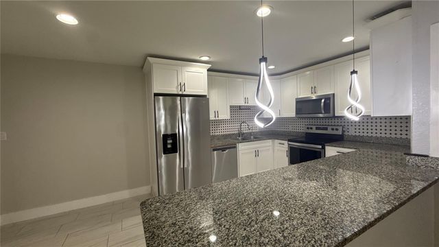 8106 WICHITA WAY, Tampa, FL 33619