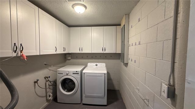 8106 WICHITA WAY, Tampa, FL 33619