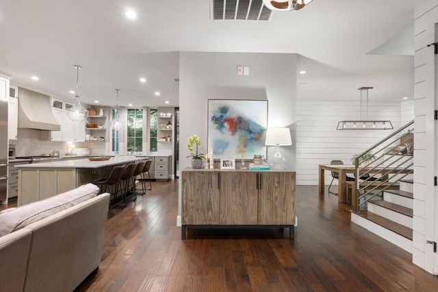 714 Upson ST, Austin, TX 78703