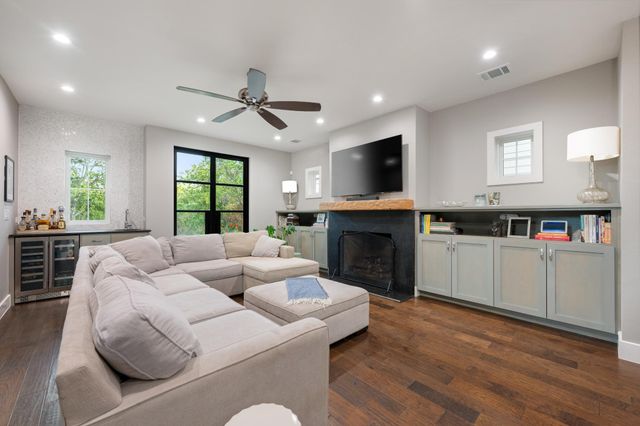 714 Upson ST, Austin, TX 78703