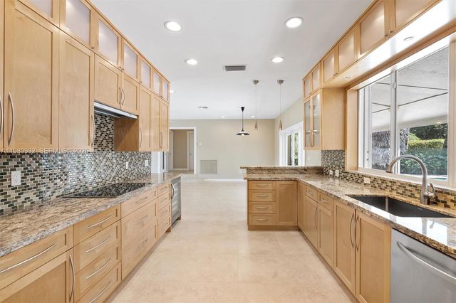 8300 SW 119th St, Miami, FL 33156