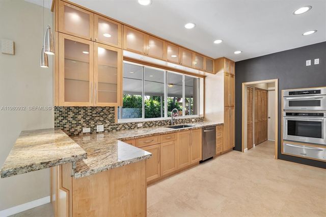 8300 SW 119th St, Miami, FL 33156